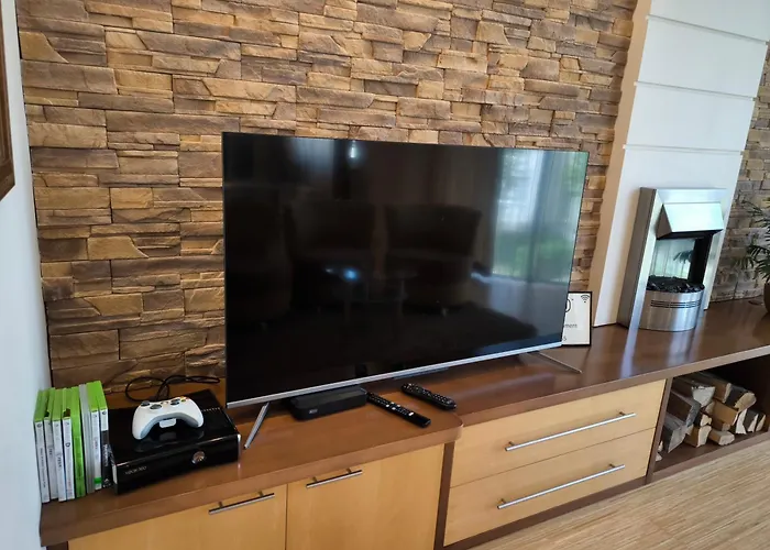 Uroczy Apartament Przy Deptaku Z Parkingiem.